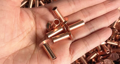 तांबे की कीलकें यूरोप भेजी जाती हैं